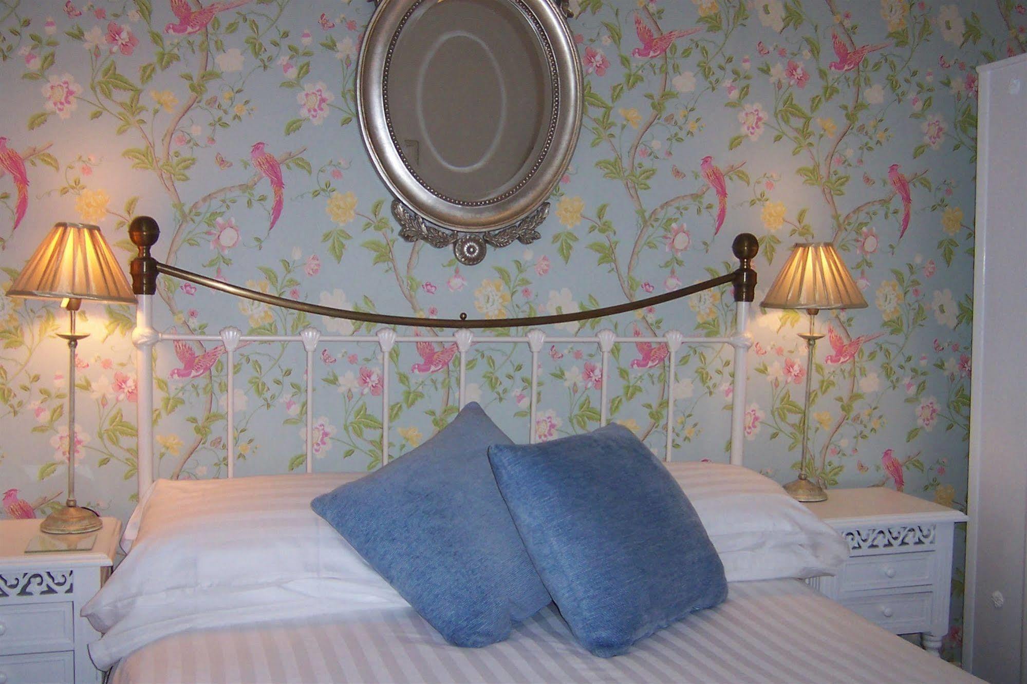 Caddon View Country Guest House Innerleithen Exterior foto